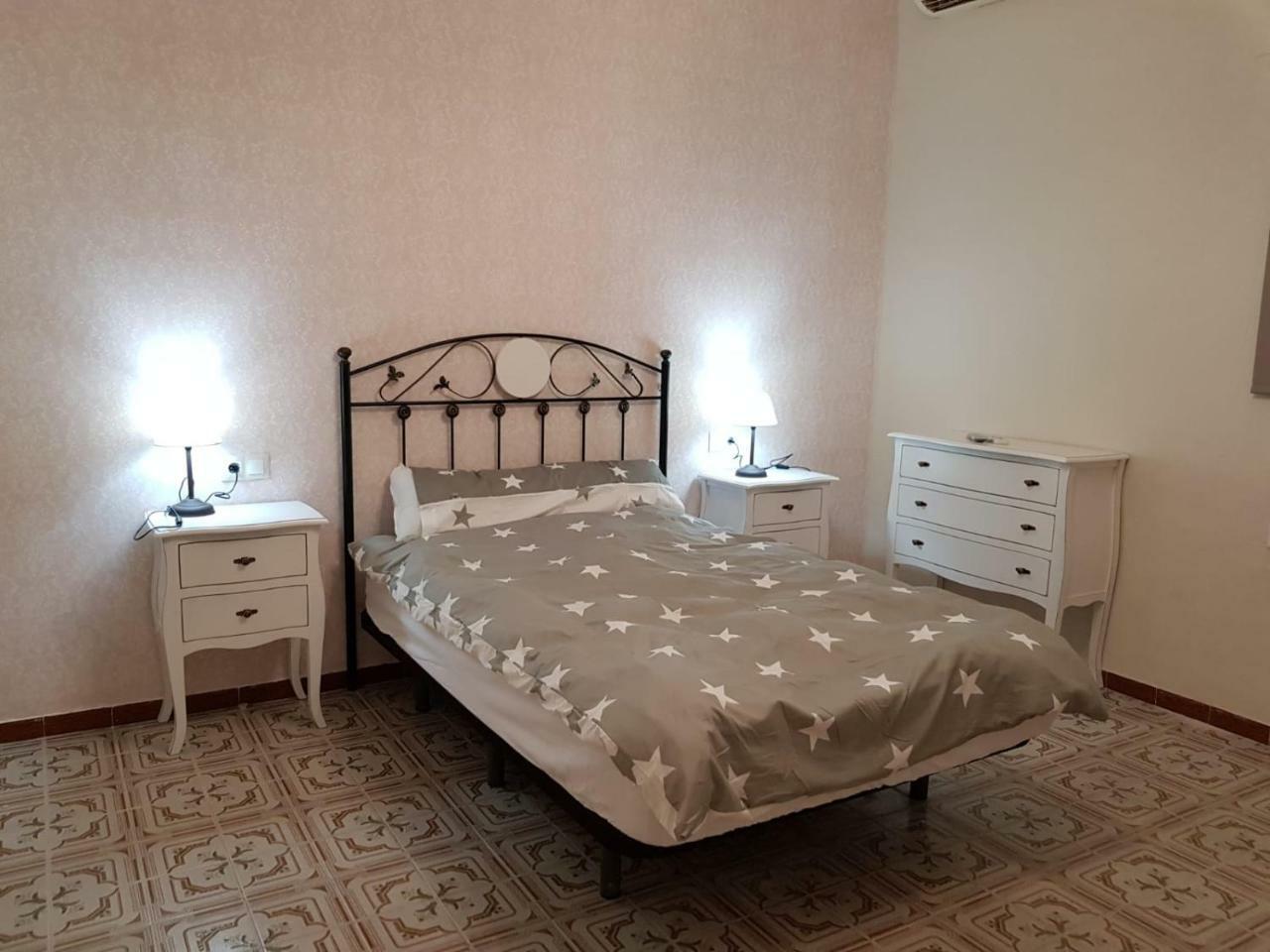 Infanta Dona Maria A 5 Minutos Del Centro Apartamento Córdoba